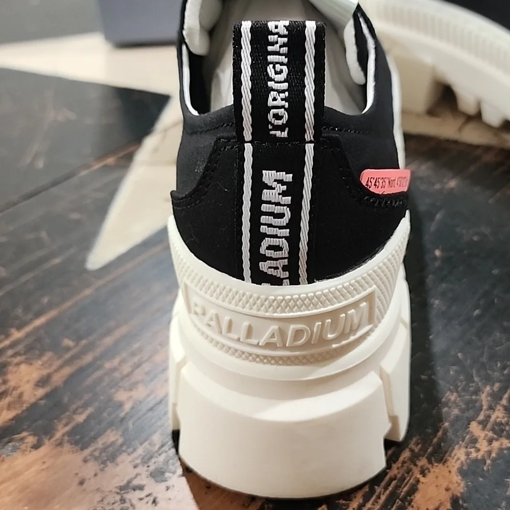 Palladium Revolt Lo TX Platform Sneakers BLACK/MARSHMELLOW WOMENS NEW With Box🔥